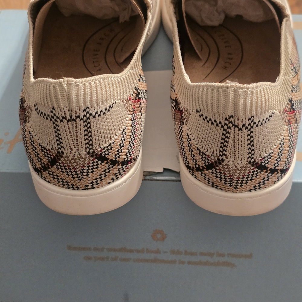 LifeStride Esme 2 Tan Multi Plaid Slip-on Knit Sneakers Size 9 - Picture 5 of 8